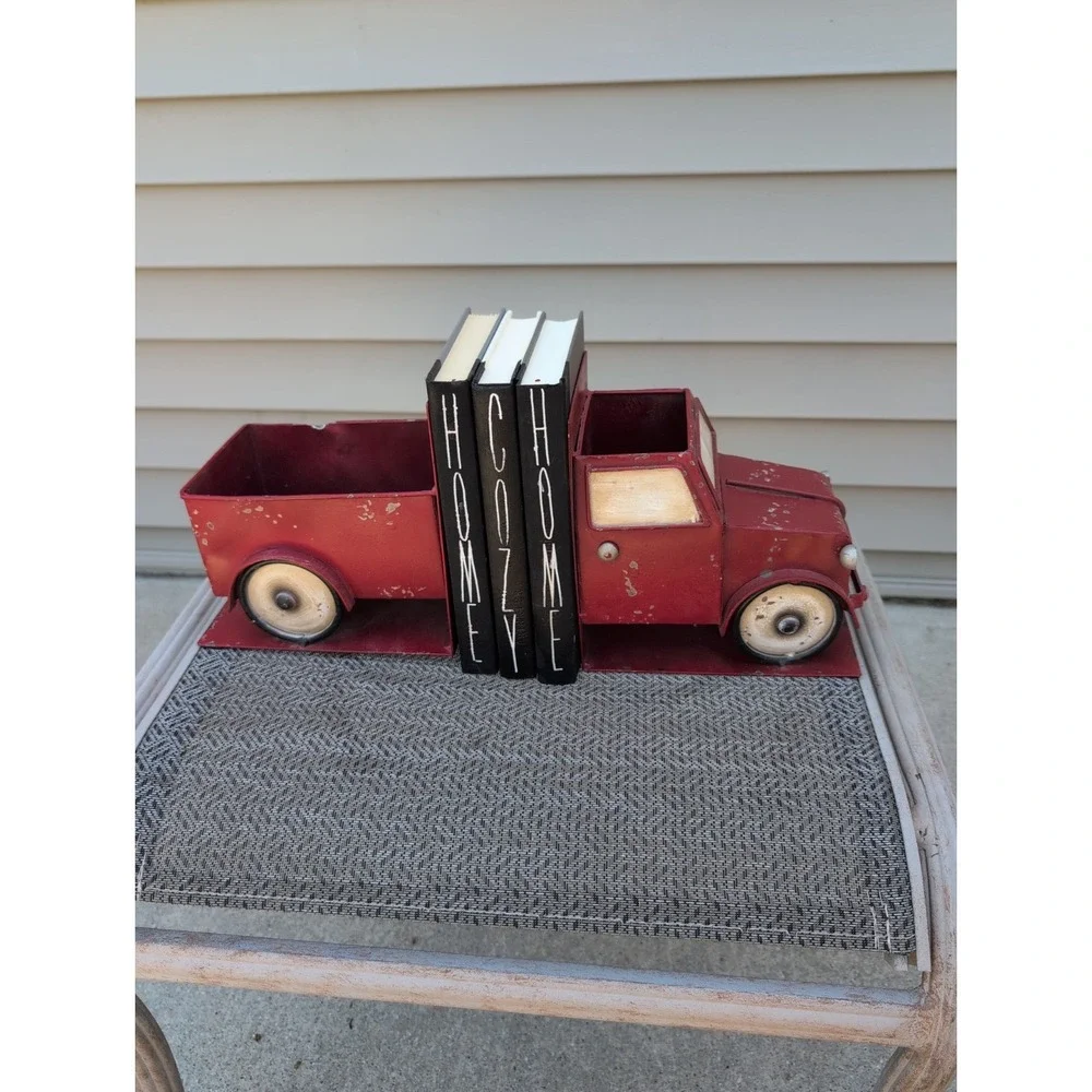 Vtg Red Rustic Metal Pick Up Truck  Bookends 15